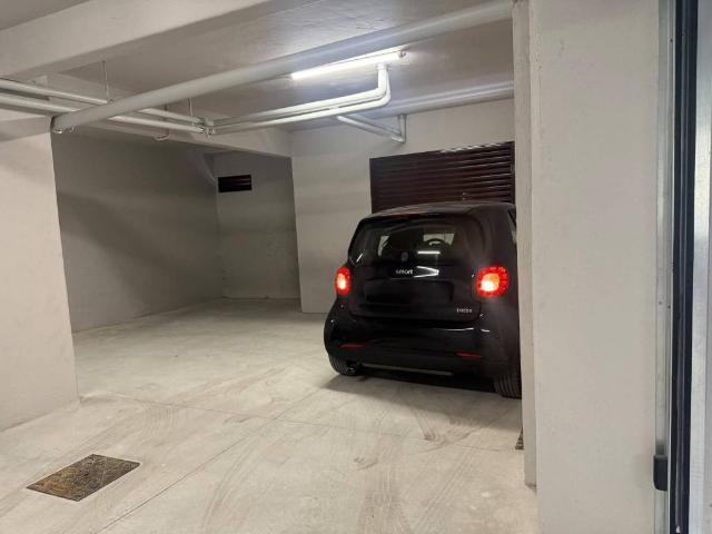 Box in affitto a Pinciano, Roma