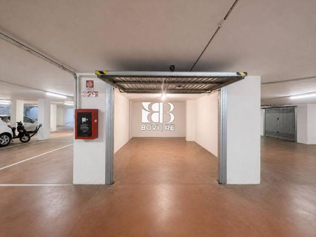 Box in affitto a Municipio Roma VIII, Roma Capitale