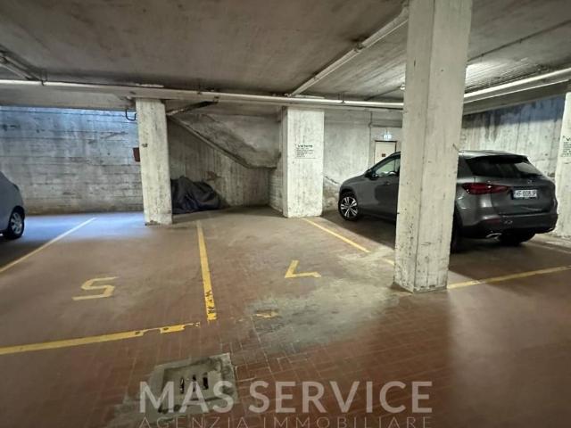 Box in affitto a Mostacciano, Roma Capitale