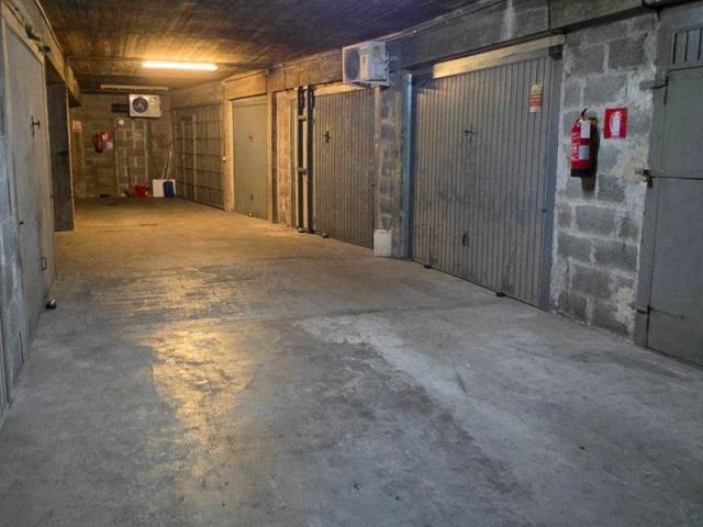 Box in affitto a Mostacciano, Roma Capitale