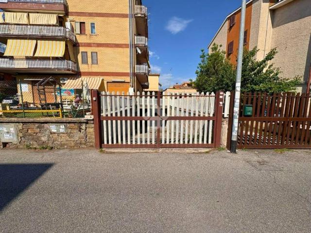 Box in affitto a Villa Verde, Roma Capitale