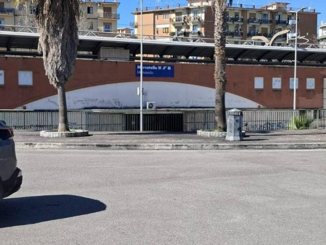 Box in affitto a Mercatello, Salerno