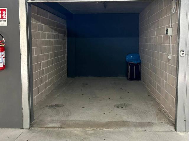 Box in affitto a Salerno, Campania