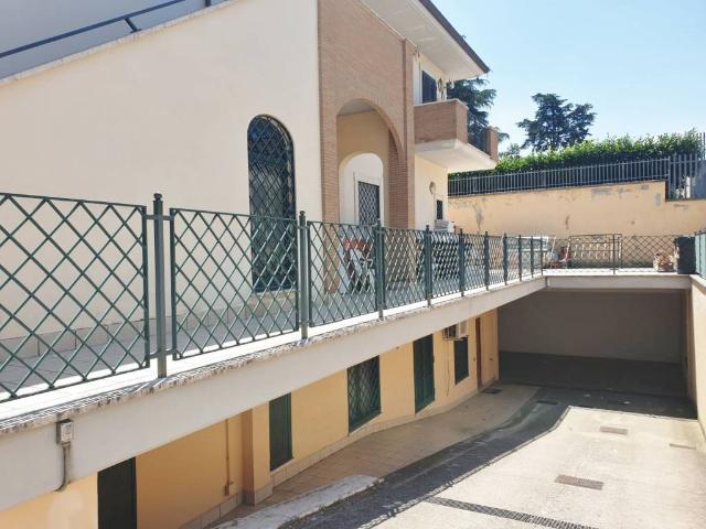 Box in affitto a Zona Industriale Artigianale, Roma Capitale