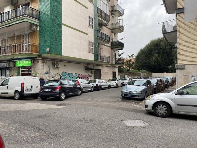 Box in affitto a San Giorgio A Cremano, Campania