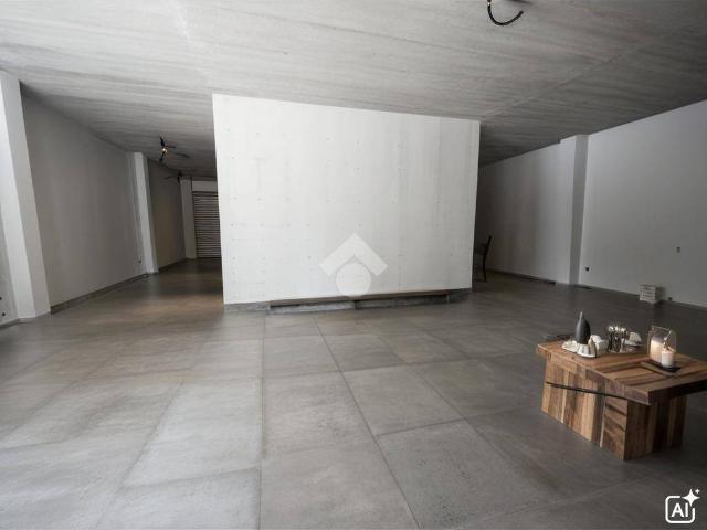 Box in affitto a San Marcellino, Caserta