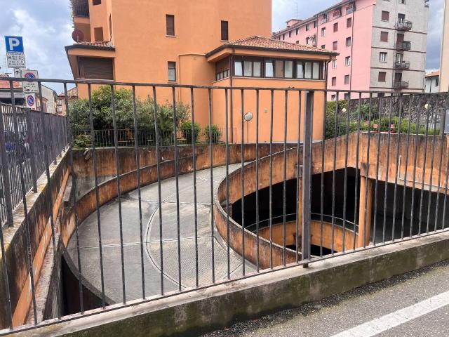Box in affitto a Volta-Prealpi, Saronno