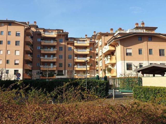 Box in affitto a Rovagnasco, Segrate