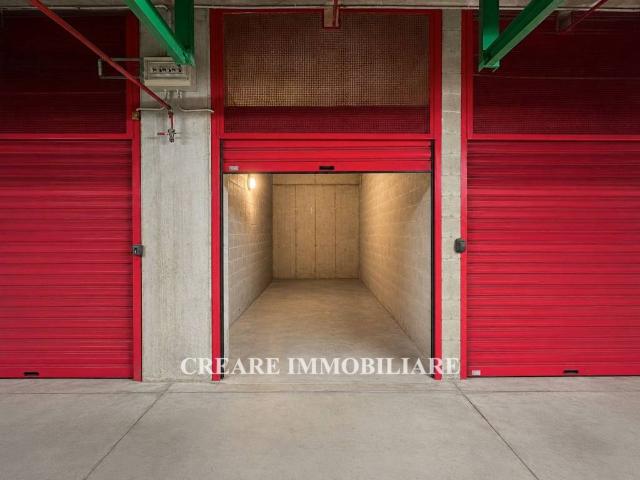 Box in affitto a San Felice, Segrate