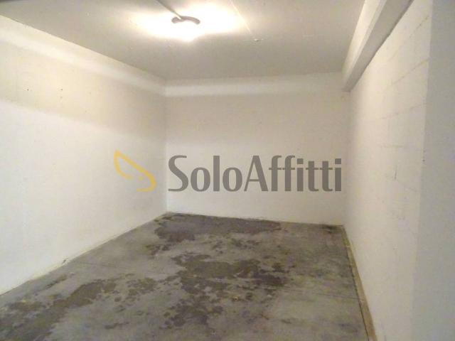 Box in affitto a Marche, Ancona