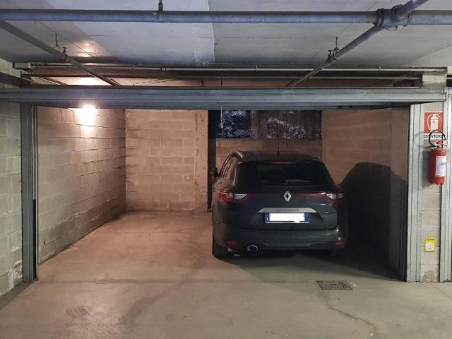 Box in affitto a San Rocco, Seregno