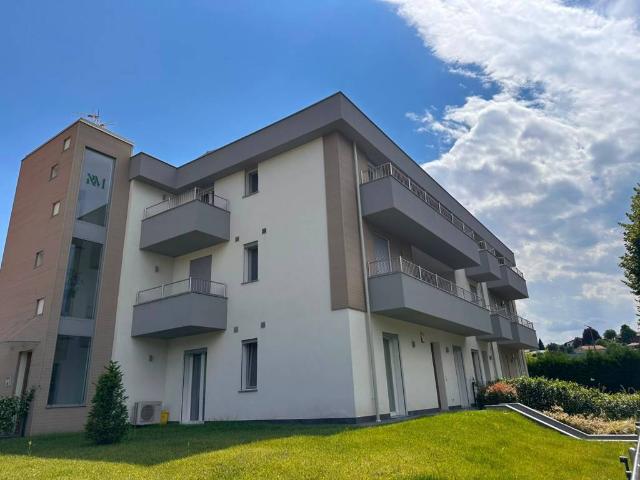 Box in affitto a Sirone, Lombardia