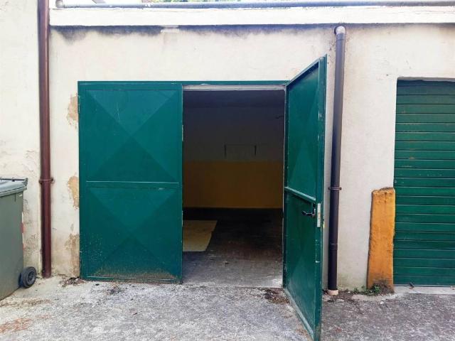 Box in affitto a Città Giardino, Terni