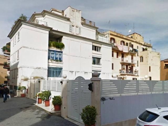 Box in affitto a Roma Capitale, Lazio