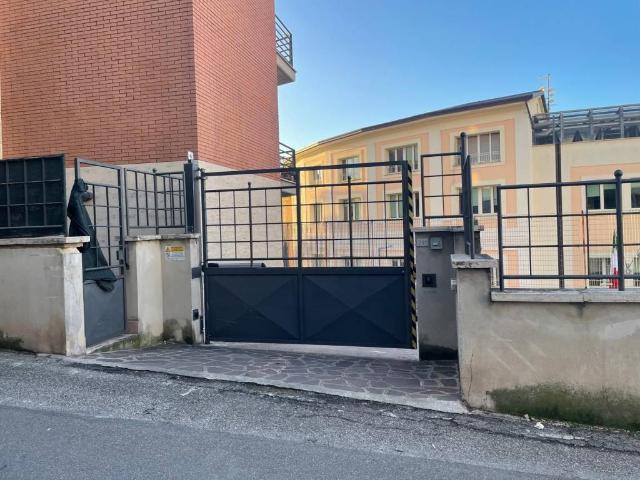 Box in affitto a Roma Capitale, Lazio