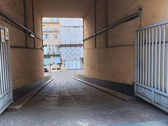 2 Box in affitto garage carducci a Torino - Mitula Case