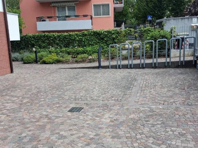 Box in affitto a Territorio Val d'Adige, Trento