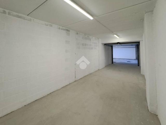 Box in affitto a Treviglio, Lombardia
