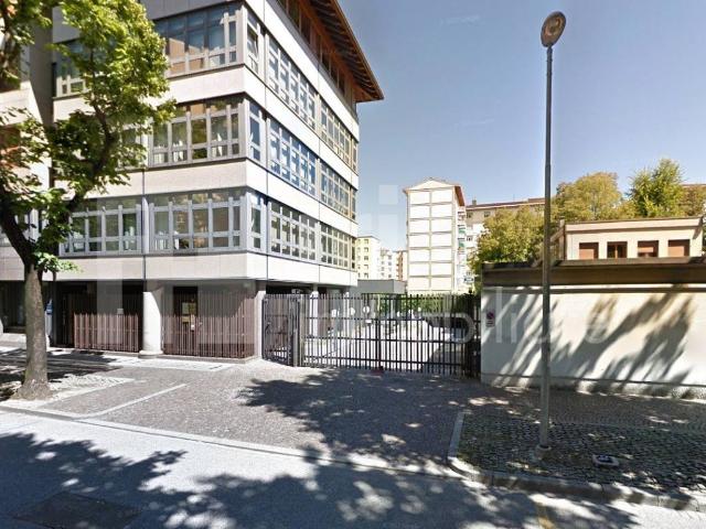 Box in affitto a Borgo Aquileia, Reana Del Roiale