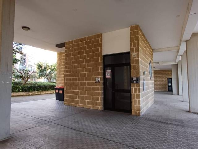 Box in affitto a Valenzano San Lorenzo, Puglia