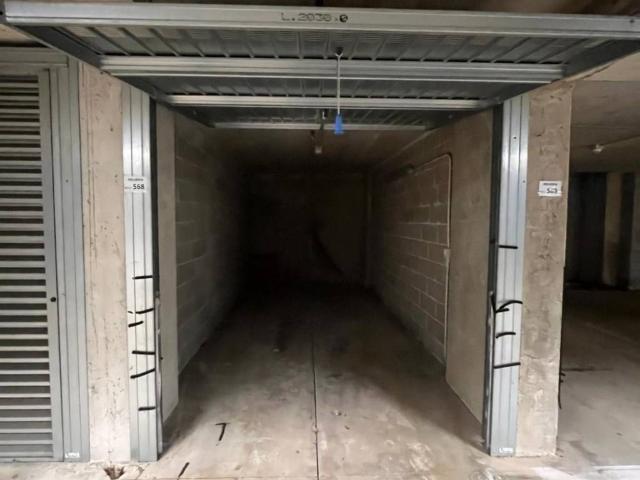 Box in affitto a Biumo Superiore, Varese