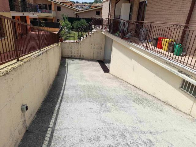 Box in affitto a Vasto, Abruzzo
