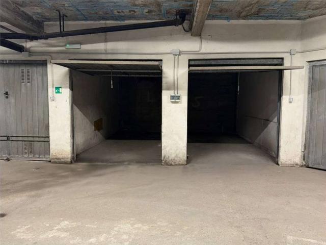 Box in affitto a Centro, Piemonte
