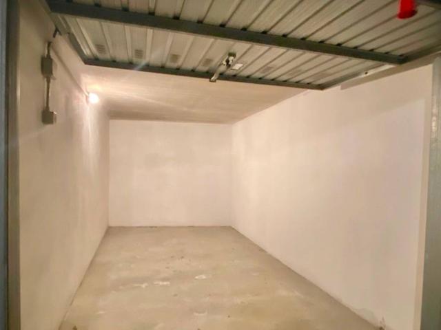 Box in affitto a Sud, Brenzone