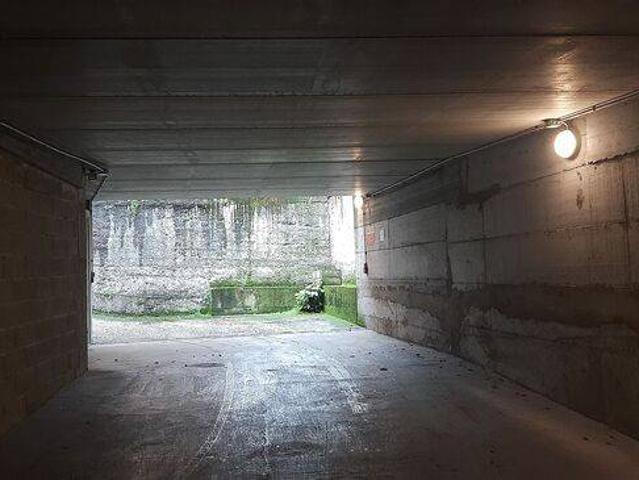 Box in affitto a Nord-Ovest, Brenzone