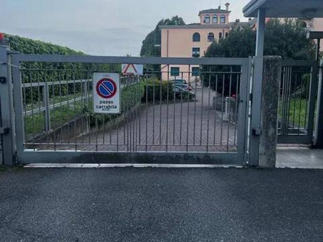 Box in affitto a Centro storico, Brenzone