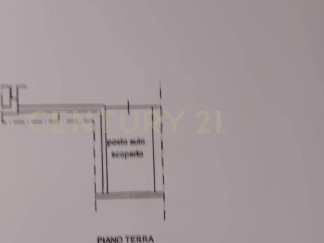 Box in affitto a Ovest, Brenzone