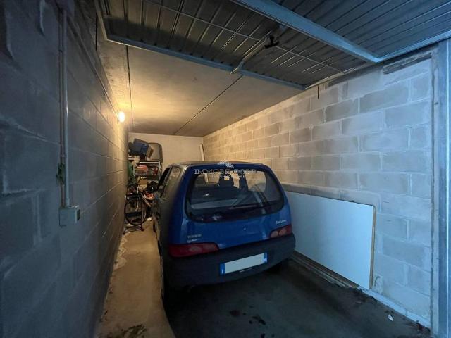 Box in vendita a Castelletto, Abbiategrasso