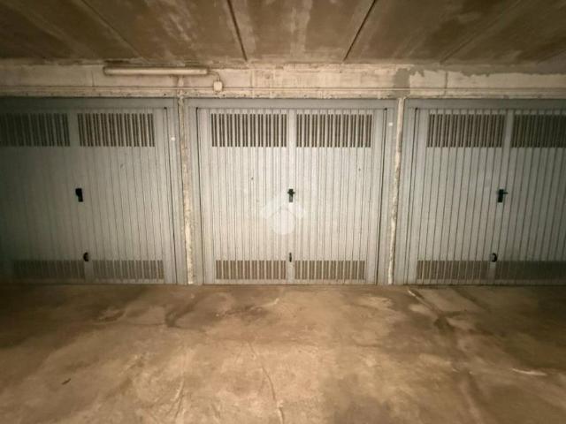 Box in vendita a Castelletto, Abbiategrasso