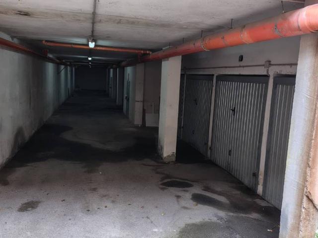 Box in vendita a Acerra, Campania