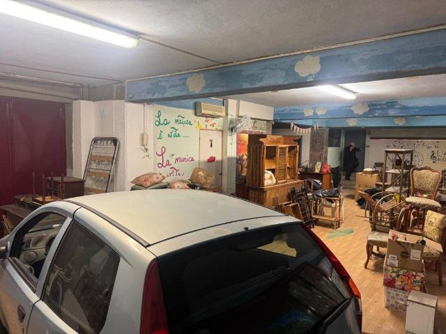 Box in vendita a Aci Santa Lucia, Aci Catena