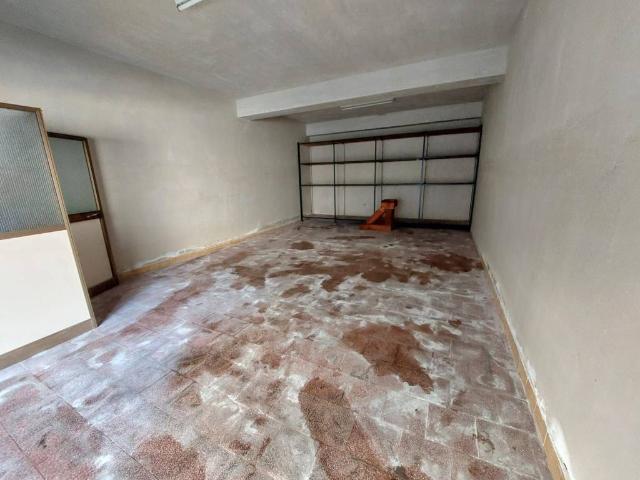 Box in vendita a Aci Catena, Sicilia