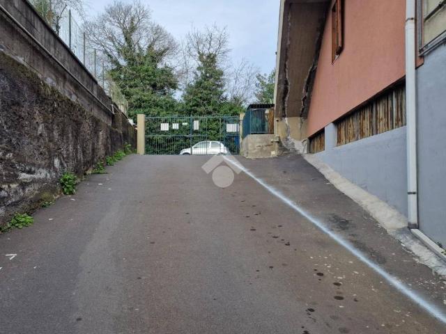 Box in vendita a Aci Sant'antonio, Sicilia