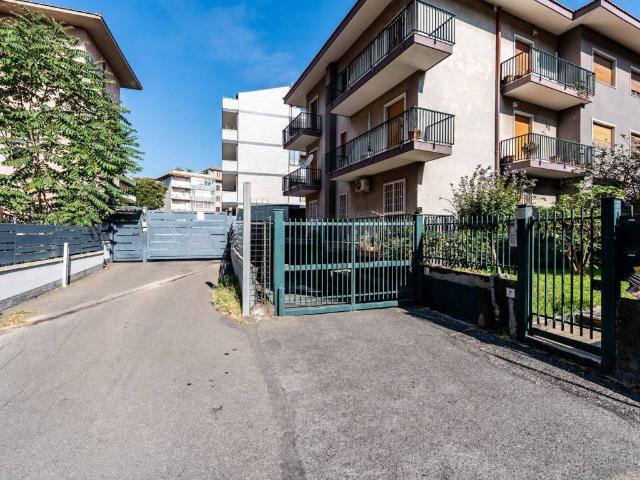 Box in vendita a Acireale, Sicilia