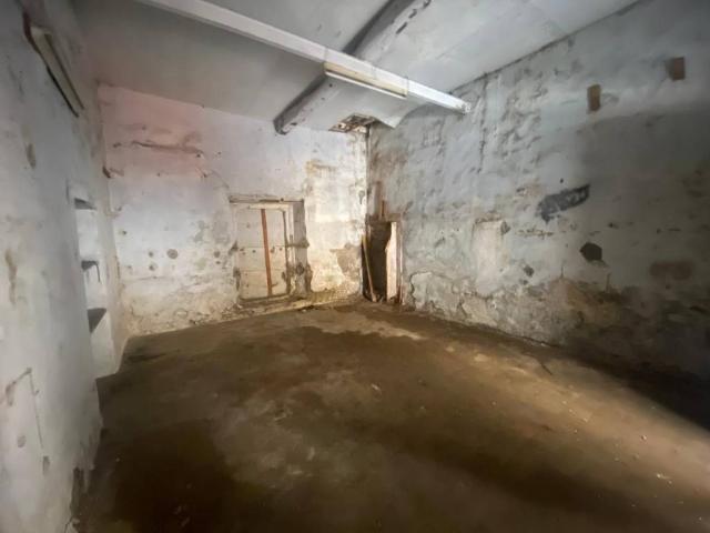 Box in vendita a Acireale, Sicilia