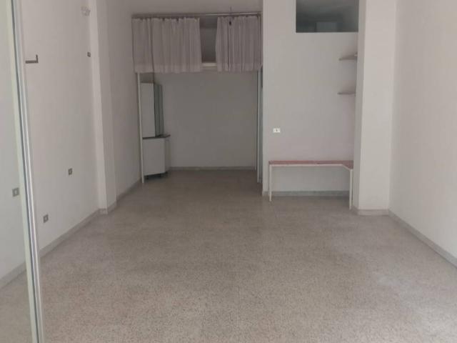 Box in vendita a Puglia, Bari