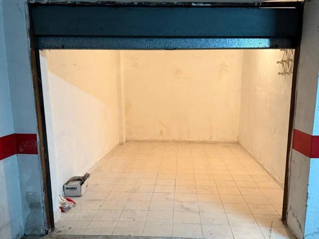 Box in vendita a Puglia, Bari