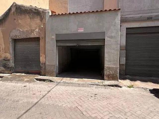 Box in vendita a Adrano, Sicilia