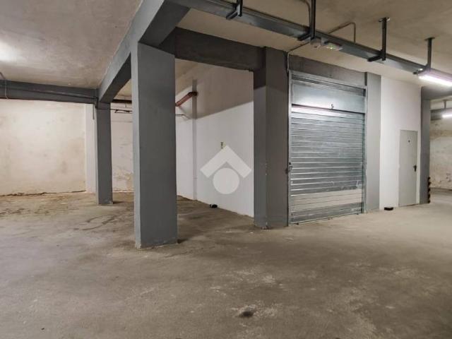 Box in vendita a Afragola, Napoli
