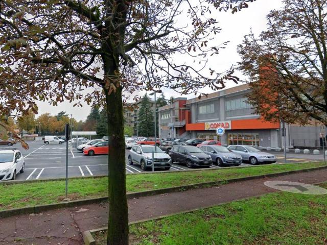 Box in vendita a Agrate Brianza, Lombardia