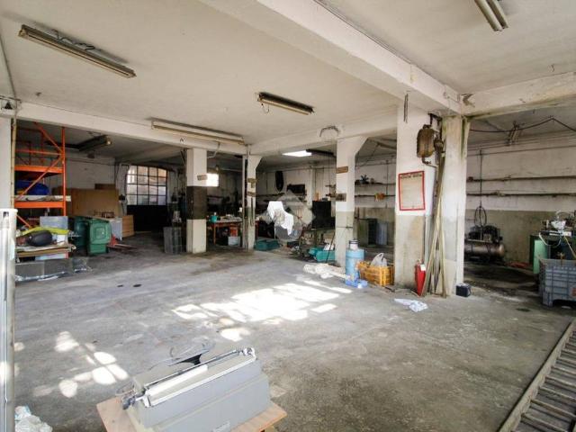 Box in vendita a Agrate Brianza, Lombardia