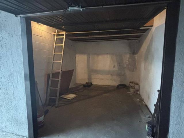 Box in vendita a Agrate Brianza, Lombardia