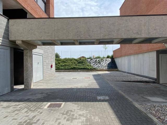 Box in vendita a Agrate Brianza, Lombardia