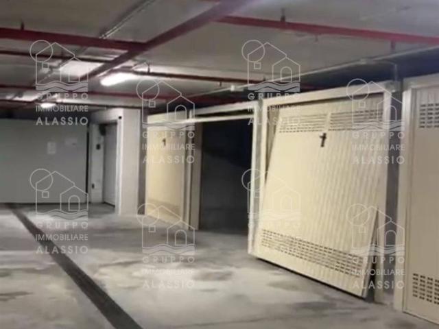 Box in vendita a Alassio, Liguria
