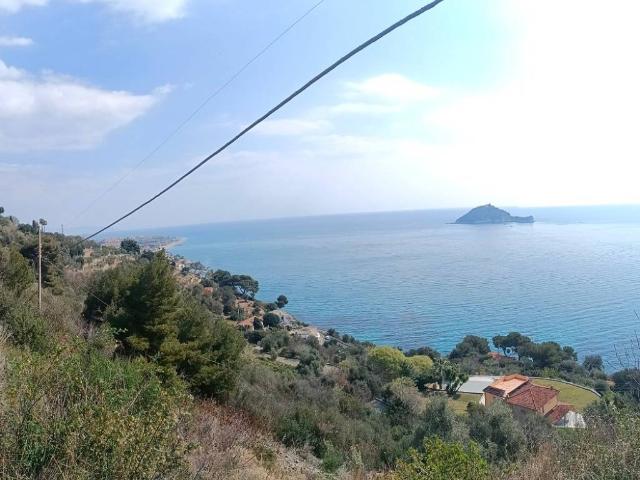 Box in vendita a Moglio, Alassio