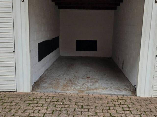Box in vendita a Albenga, Liguria